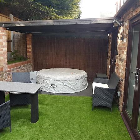 1, The Mews Derby Exterior foto